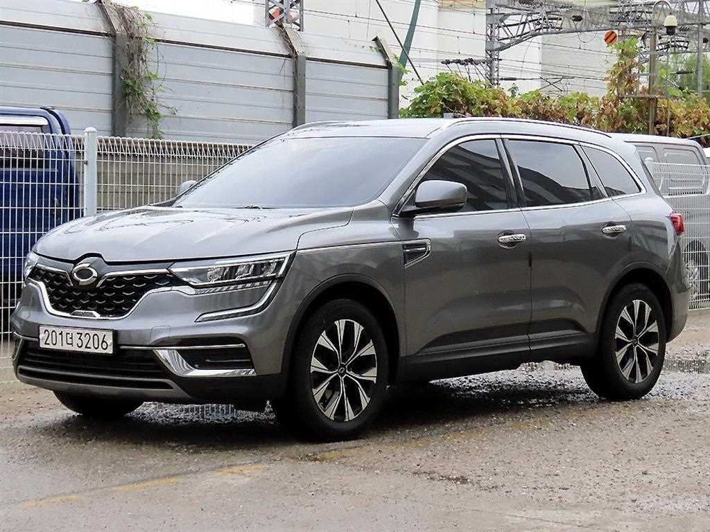 르노코리아 QM6 2.0 LPe RE 2WD 사진 2/20