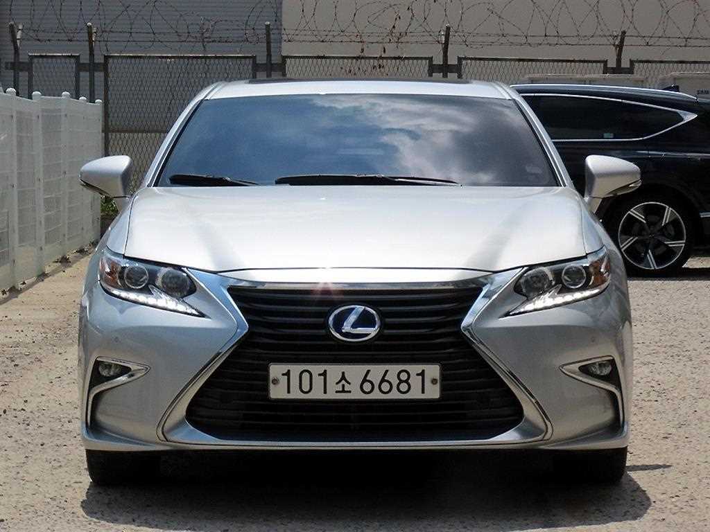 뉴ES300h 프리미엄 2017년식