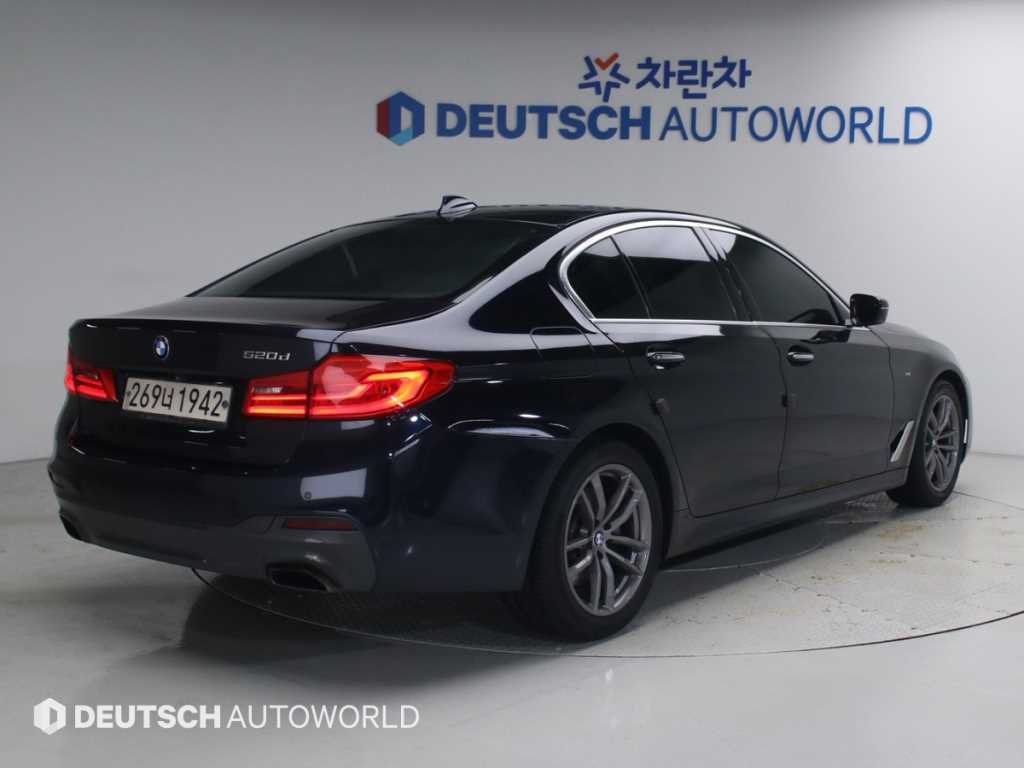 BMW 5시리즈 520d M 스포츠 플러스 사진 2/20