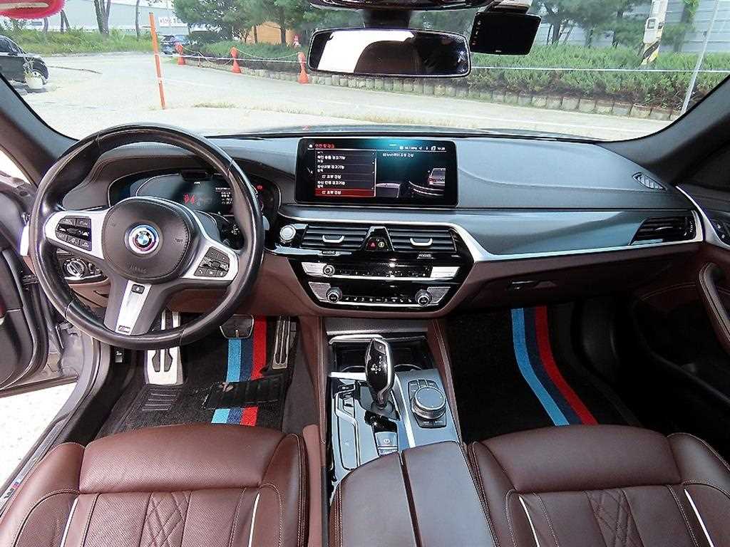 5시리즈 (G30) 523d M 스포츠 2023년식