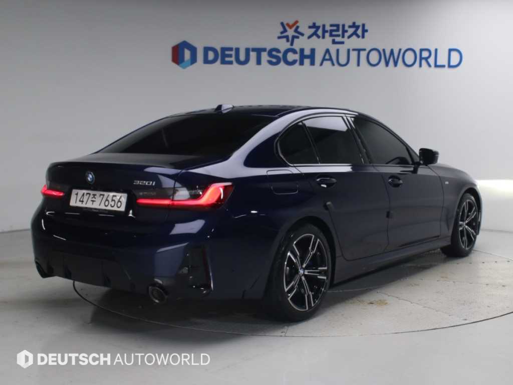 BMW 3시리즈 320i M 스포츠팩 온라인 익스클루시브 사진 2/20