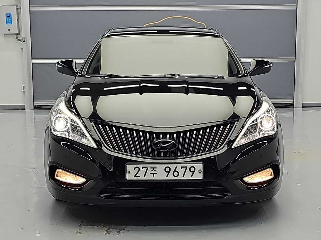 현대 그랜저 HG300 PREMIUM 사진 2/18