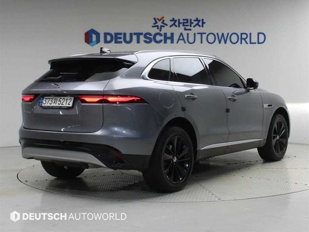 재규어 F-PACE P 250 SE 사진 2/20