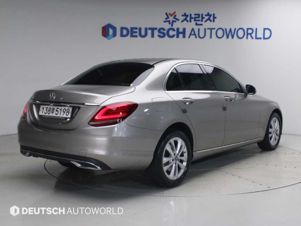 벤츠 C 클래스 C200 아방가르드 사진 2/20