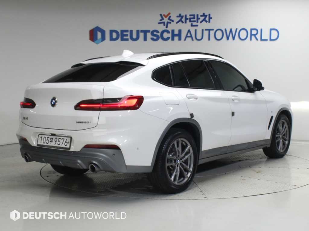 BMW X4 xDrive 20i M 스포츠 X 사진 2/20