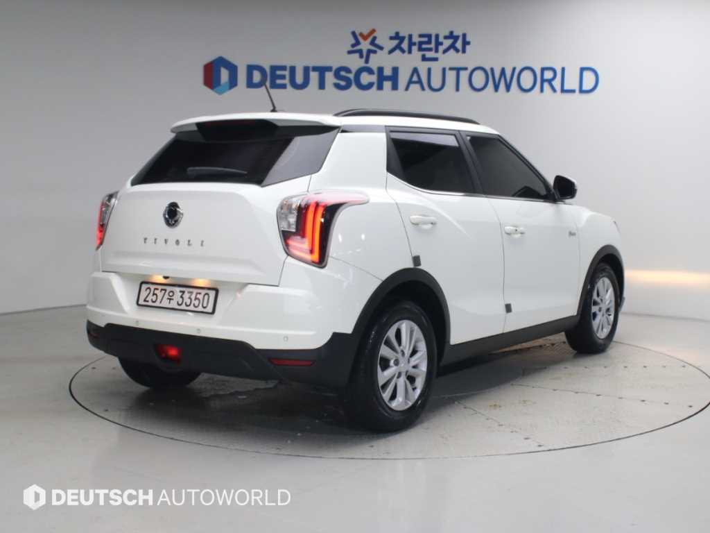 KGM 티볼리 2WD 가솔린 1.5 V3 사진 2/20