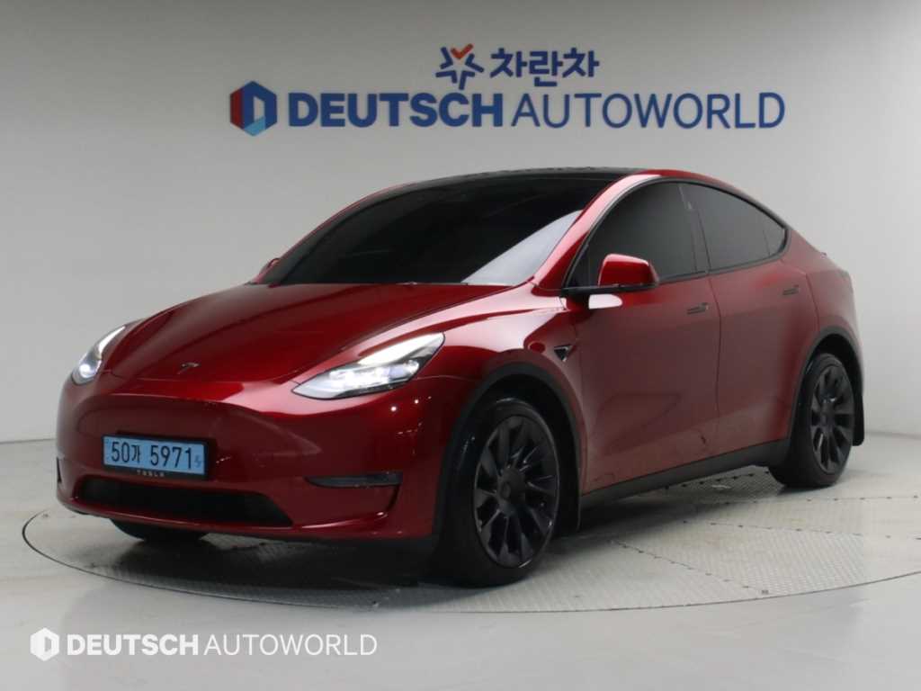 테슬라 모델 Y 롱 레인지 사진