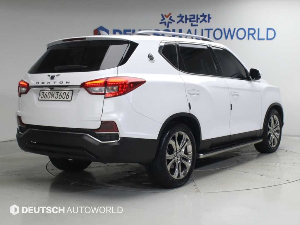 KGM 렉스턴 디젤 2.2 4WD 유라시아 에디션 사진 2/20