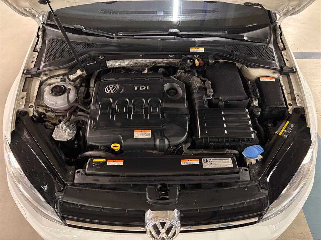 폭스바겐 골프 2.0 TDI 사진 2/20