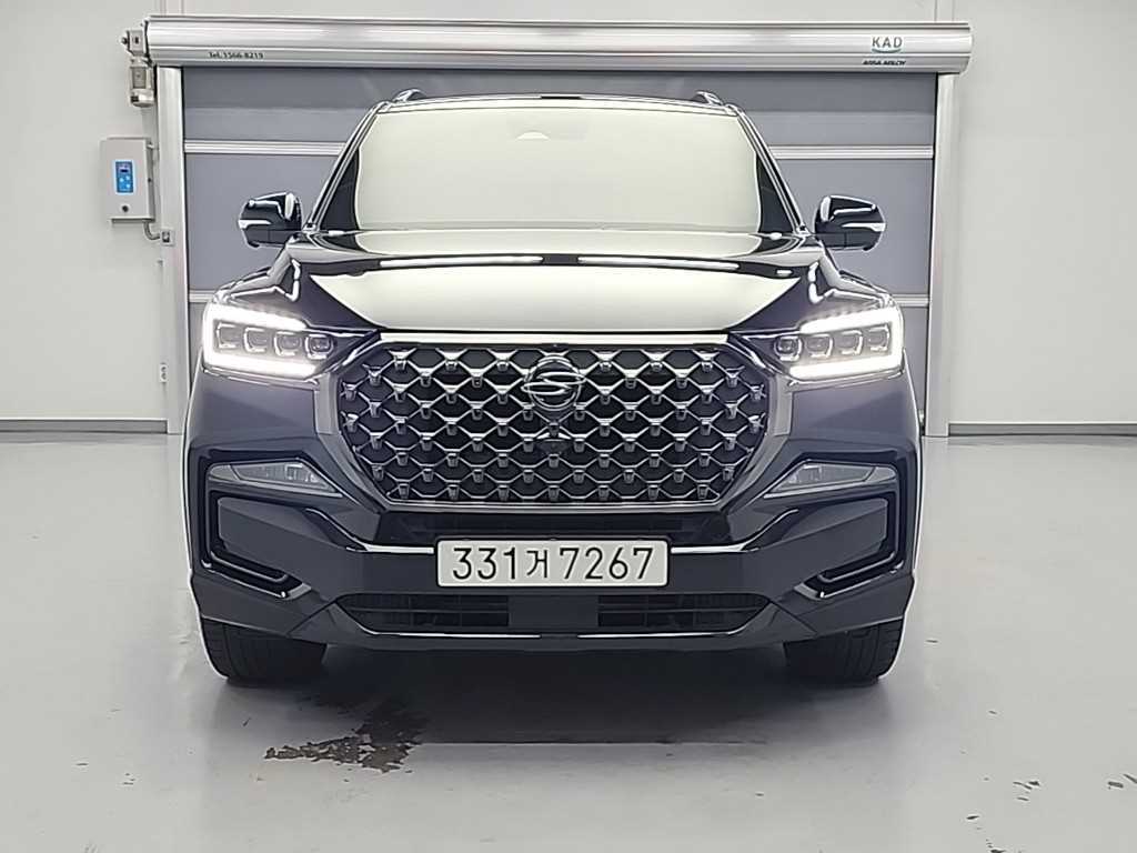 KGM 렉스턴 디젤 2.2 4WD 더 블랙 사진 2/18