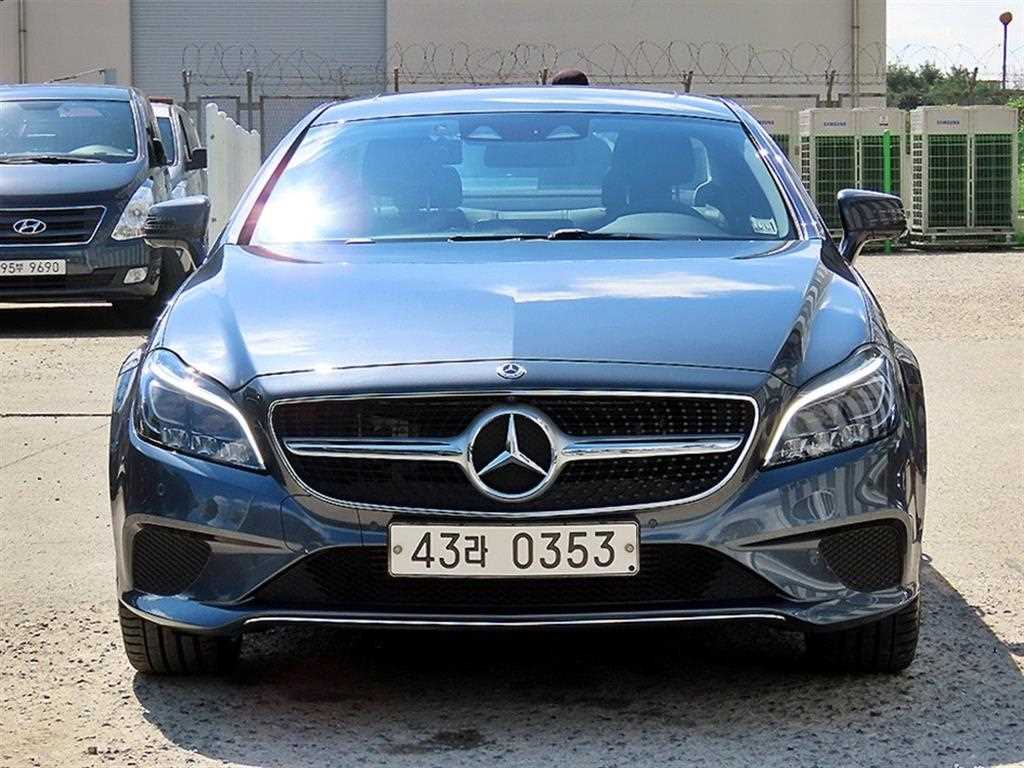 벤츠 CLS 클래스 CLS 350 d 4MATIC 사진 2/20