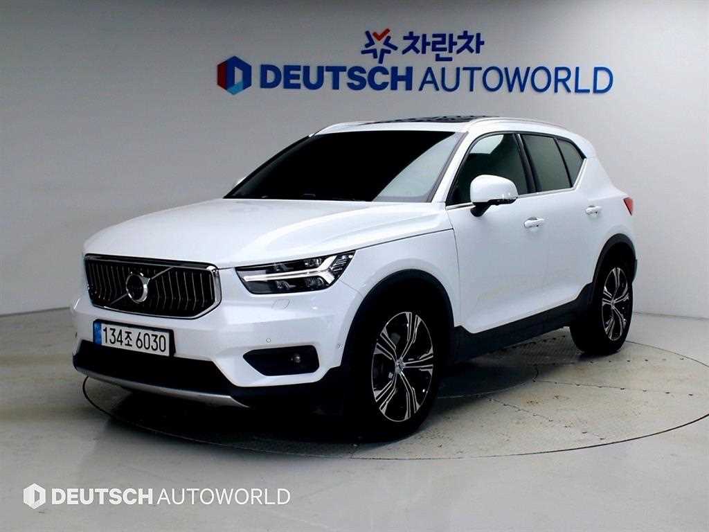 XC40 B4 AWD 인스크립션 2021년식