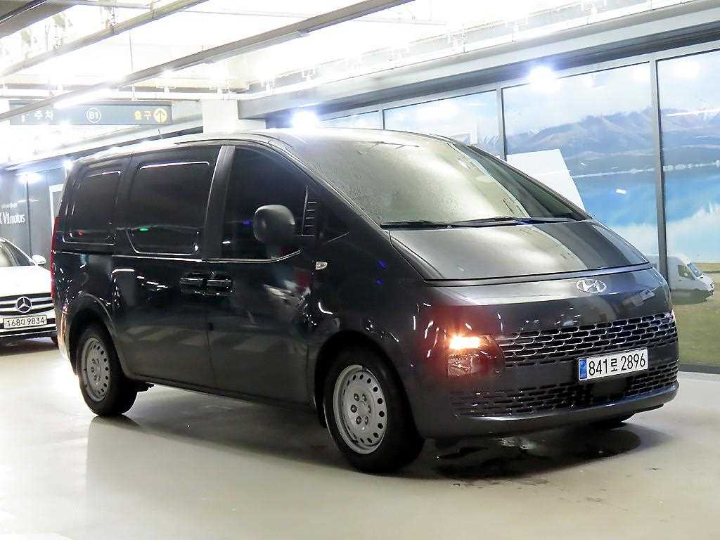 스타리아 2WD 디젤 카고 스마트 3인승 2023년식