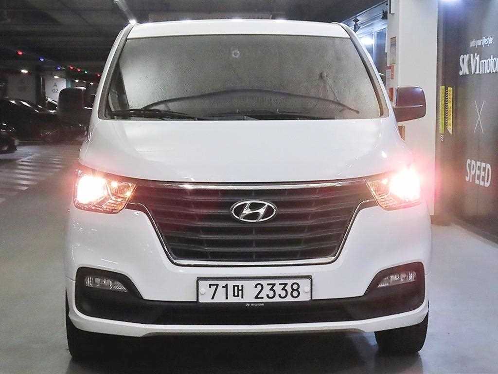 현대 스타렉스 4WD 웨건 12인승 모던 사진 2/19