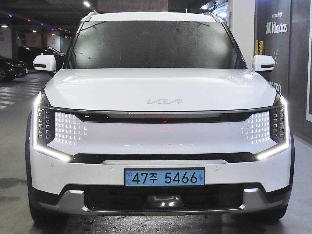 기아 EV9 롱레인지 4WD 어스 사진 2/20
