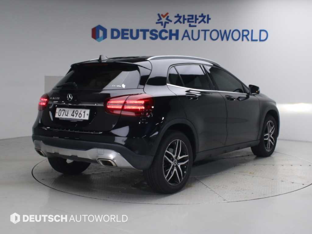 벤츠 GLA 클래스 GLA220 프리미엄 사진 2/20