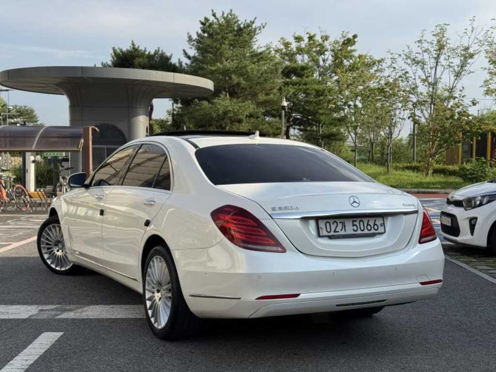 벤츠 S 클래스 S 350L d 4MATIC 사진 2/20