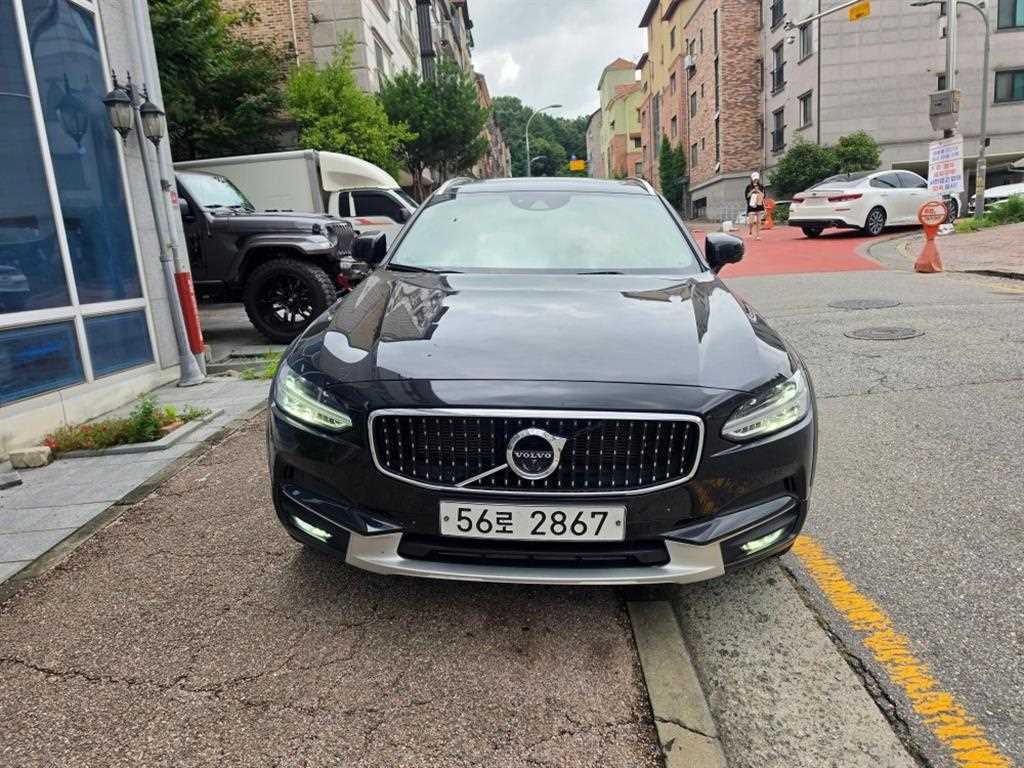 V90 크로스컨트리 T5 프로 AWD 2018년식