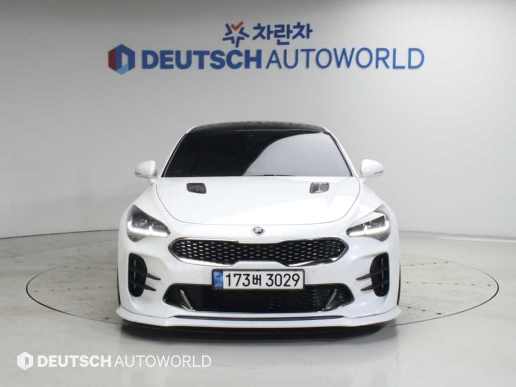 스팅어 가솔린 2.0 터보 AWD 플래티넘 2018년식