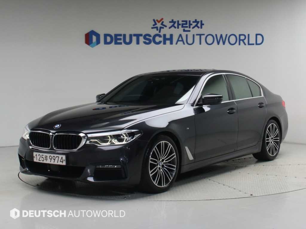 BMW 5시리즈 530i xDrive M 스포츠 플러스 사진