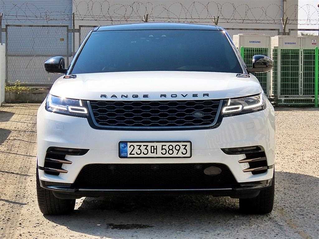 레인지로버 벨라 3.0 D300 R-다이나믹 HSE 2018년식