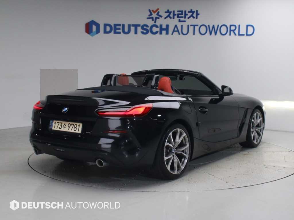 BMW Z4 sDrive 20i 스포츠 사진 2/20