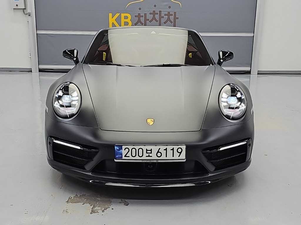 포르쉐 911 카레라 GTS 카브리올레 사진
