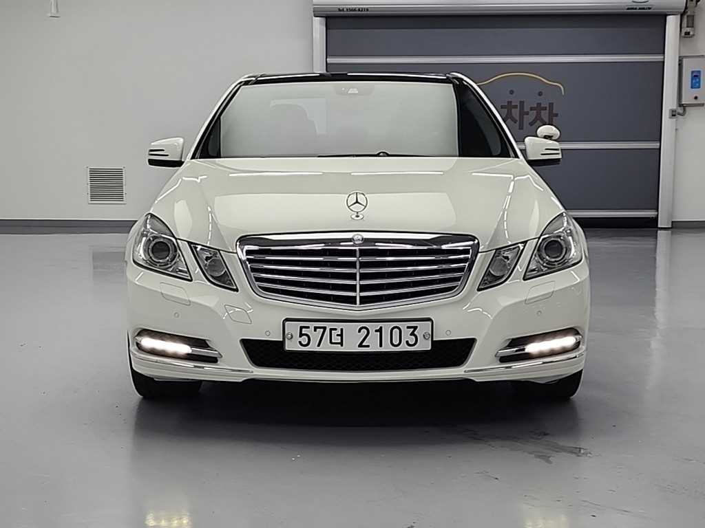 벤츠 E 클래스 E300 엘레강스 사진 2/19