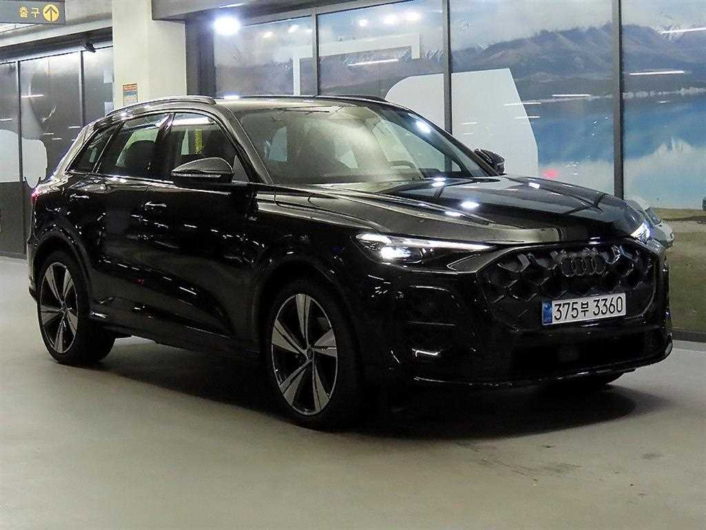 Q5 (80A) 45 TFSI 콰트로 S-라인 2025년식