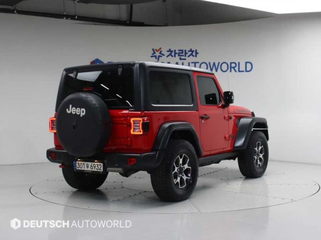 지프 랭글러 2.0 루비콘 2도어 사진 2/20
