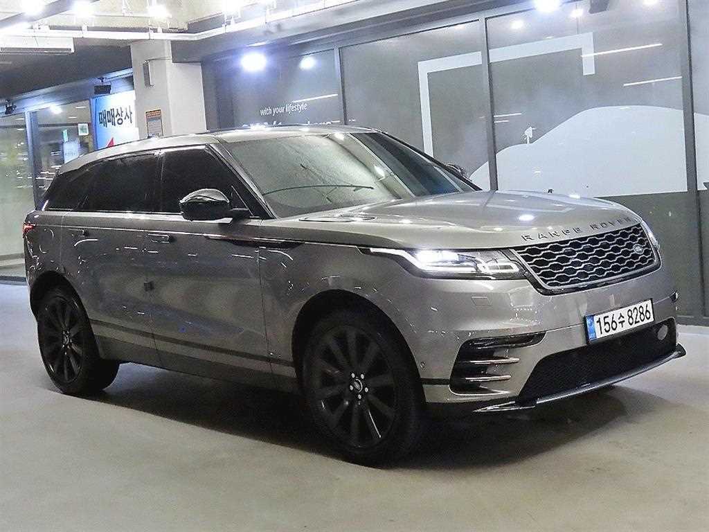 레인지로버 벨라 3.0 D300 R-다이나믹 HSE 2018년식