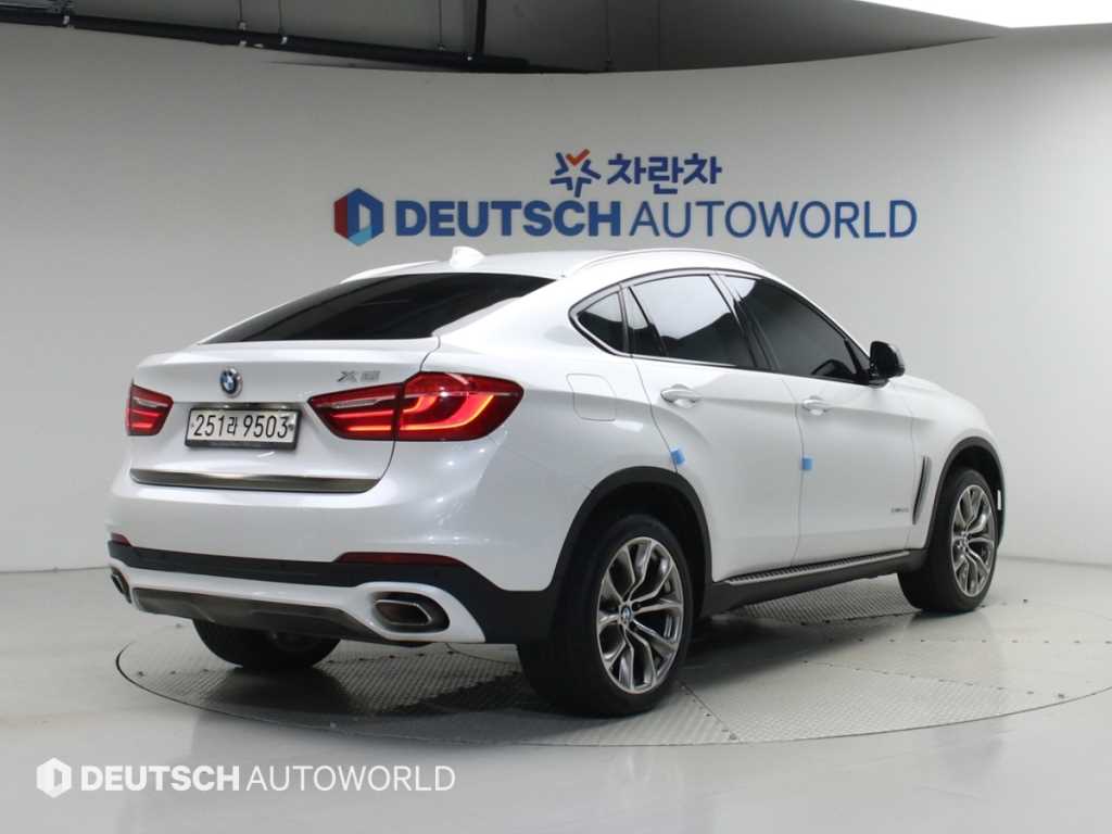 BMW X6 xDrive 40d 사진 2/20