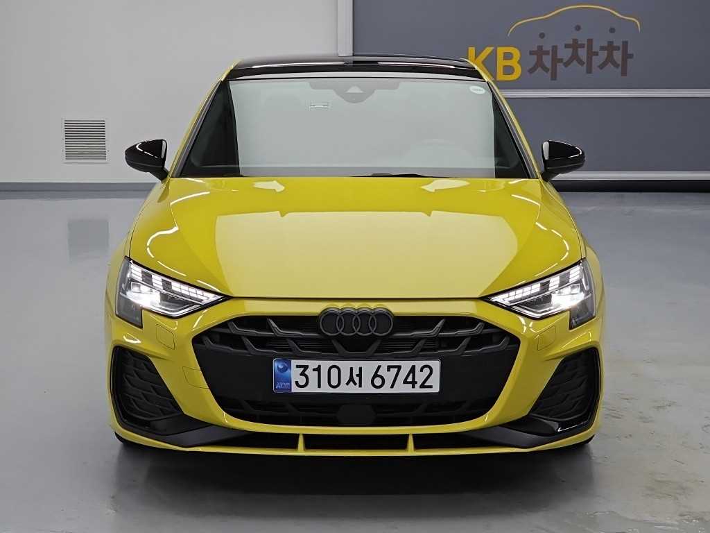 아우디 A3 40 TFSI 콰트로 프리미엄 사진 2/18