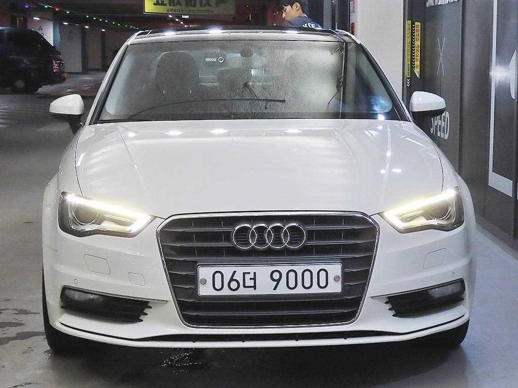 아우디 A3 35 TDI 다이나믹 사진 2/19