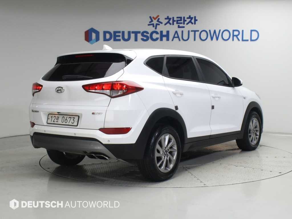 현대 투싼 디젤 2.0 2WD 스타일 사진 2/20