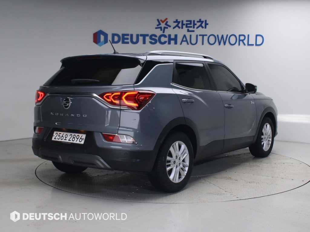 KGM 코란도 2WD 가솔린 1.5 C5 플러스 사진 2/20