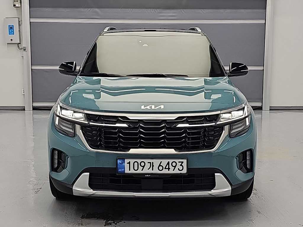 기아 셀토스 가솔린 1.6 터보 4WD 시그니처 사진 2/18