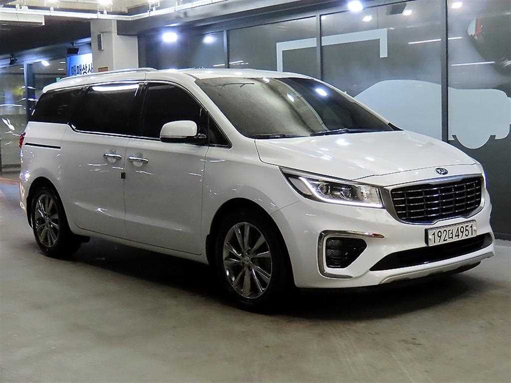 더 뉴 카니발 디젤 9인승 프레스티지 2020년식