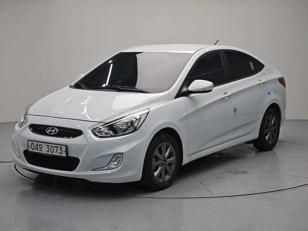 엑센트신형 1.4VVT 모던 2017년식