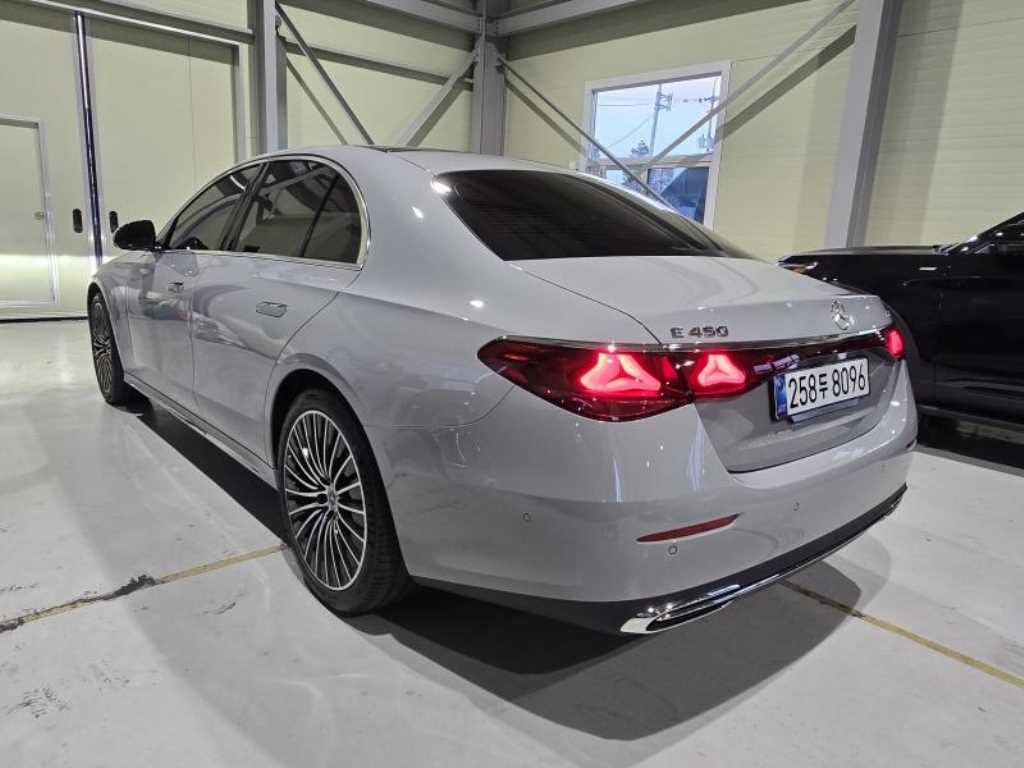 벤츠 E 클래스 E450 4MATIC 익스클루시브 사진 2/19