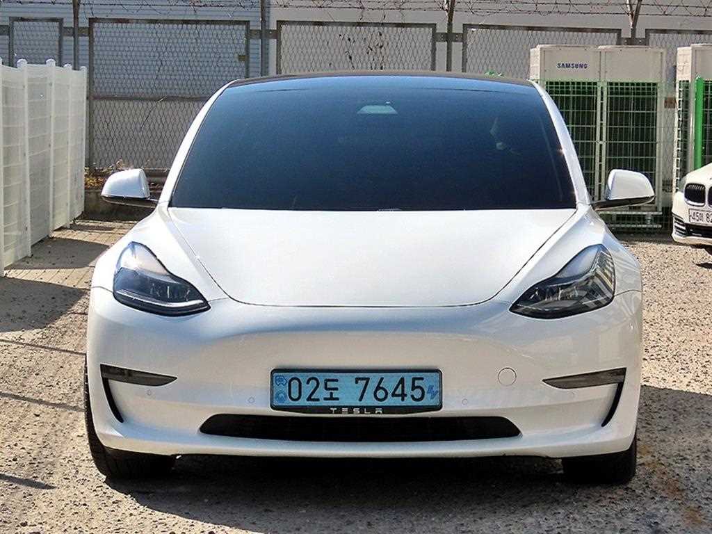 모델 3 롱 레인지 2021년식