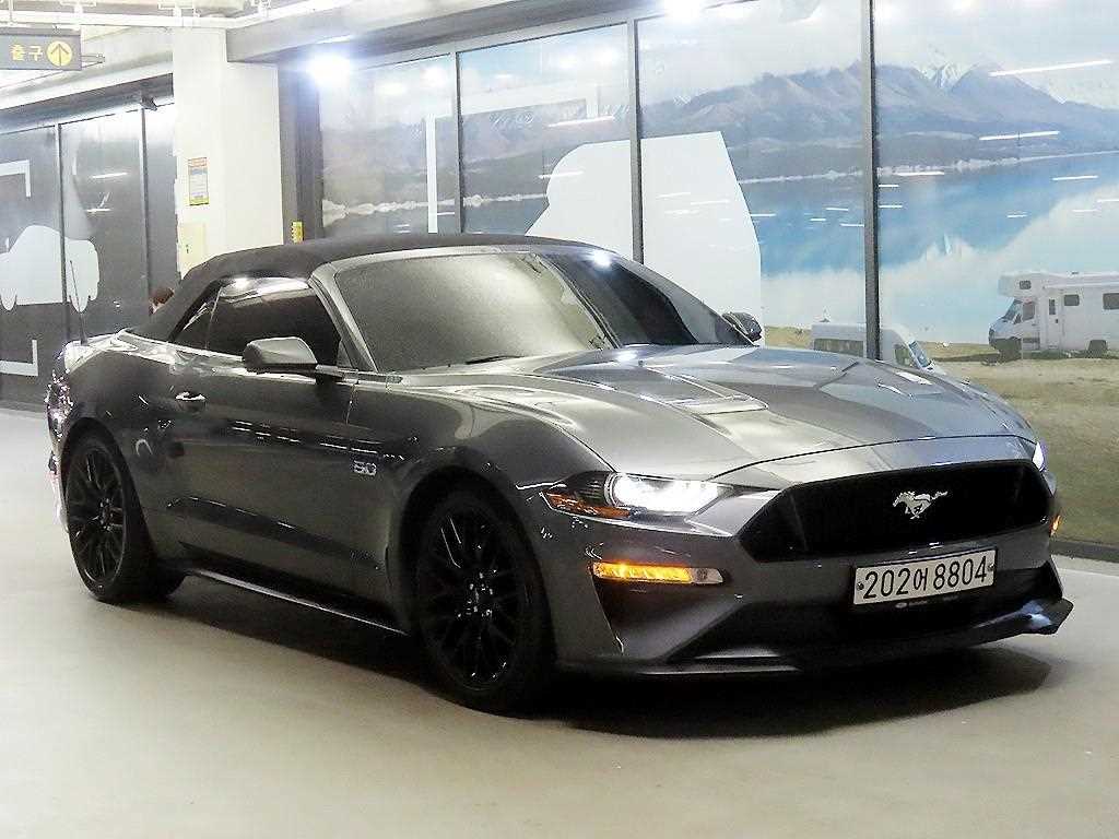 머스탱 GT 컨버터블 2022년식