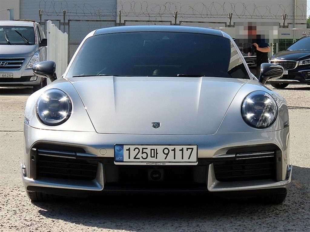 911(992) 터보 S 2023년식