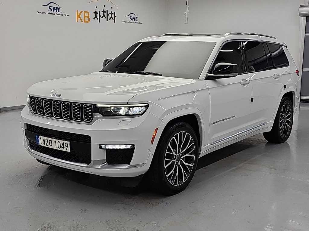 지프 체로키 3.6 L 서밋 리저브 사진
