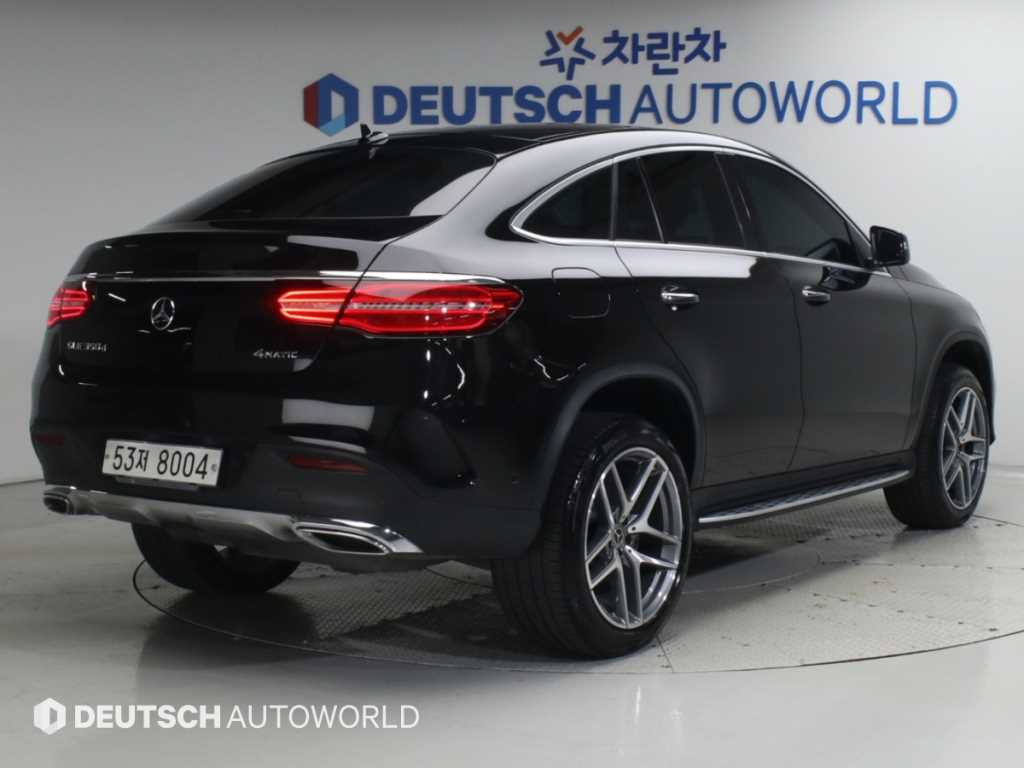 벤츠 GLE 클래스 GLE 350 d 4MATIC 쿠페 사진 2/20