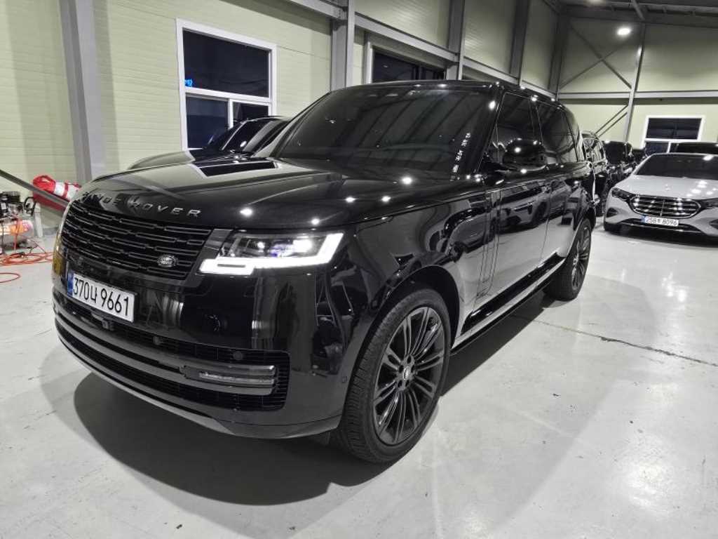 랜드로버 레인지로버 3.0 D350 LWB 오토바이오그래피 사진