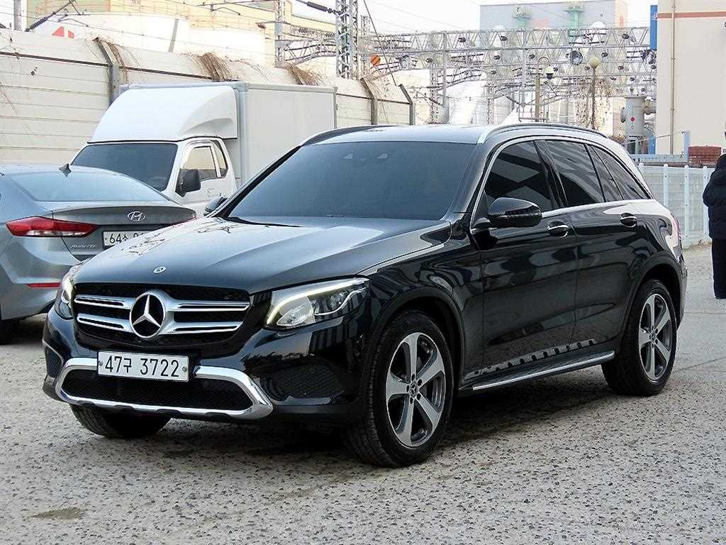 벤츠 GLC 클래스 GLC 300 4MATIC 사진 2/20