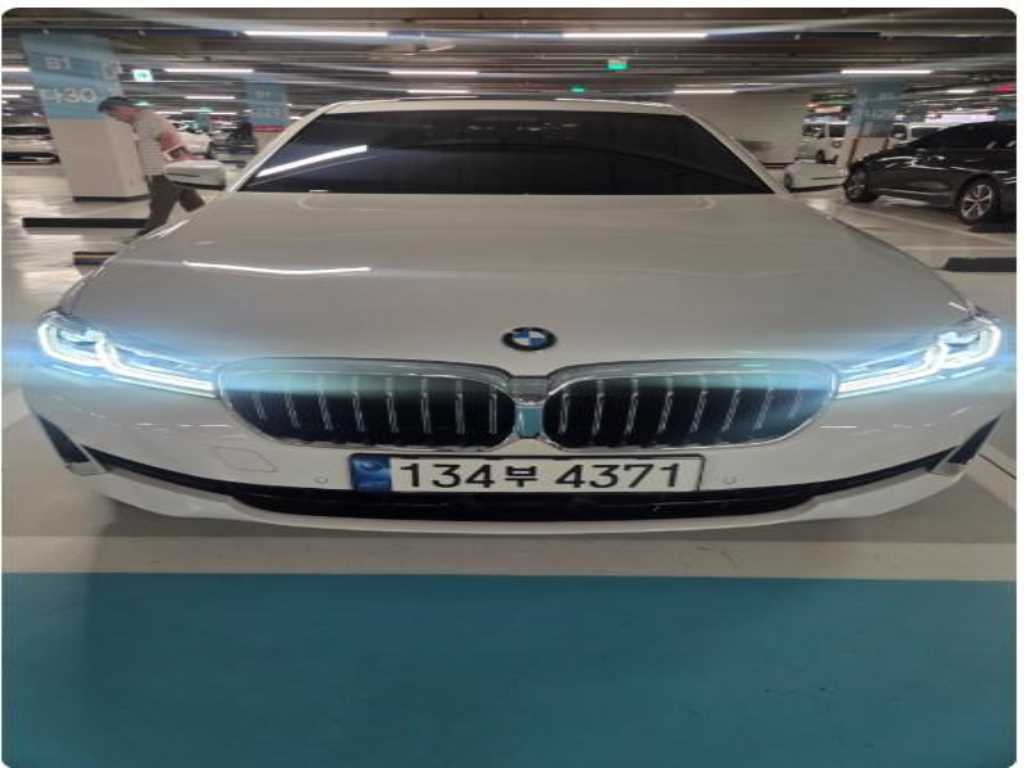 5시리즈 (G30) 520i 럭셔리 2022년식
