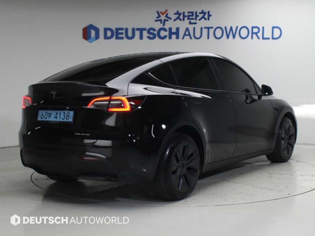 테슬라 모델 Y 롱 레인지 사진 2/20