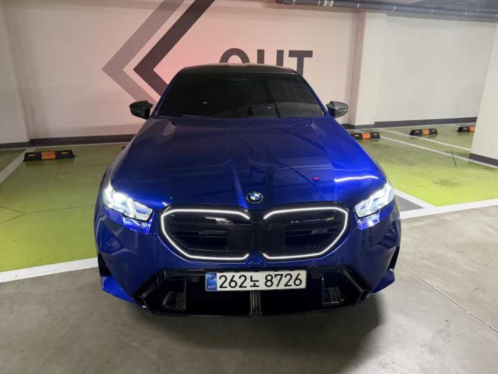 BMW 5시리즈 4.4 사진 2/14